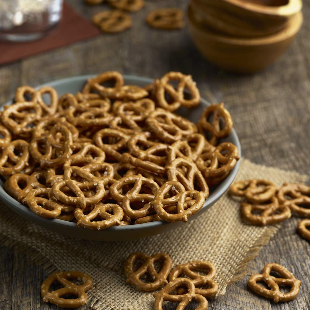 Amazon Brand - Happy Belly Mini Twist Pretzels, 16 Ounce