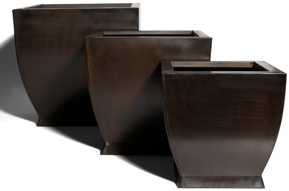 Strathwood Bronze-Finish Flared Planter, Set of 3