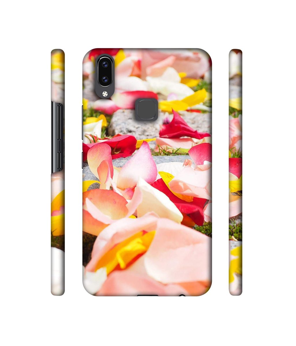 Amazon Brand - Solimo Designer Rose Petals 3D Printed Hard Back Case Mobile Cover for Vivo V9 / V9 Pro