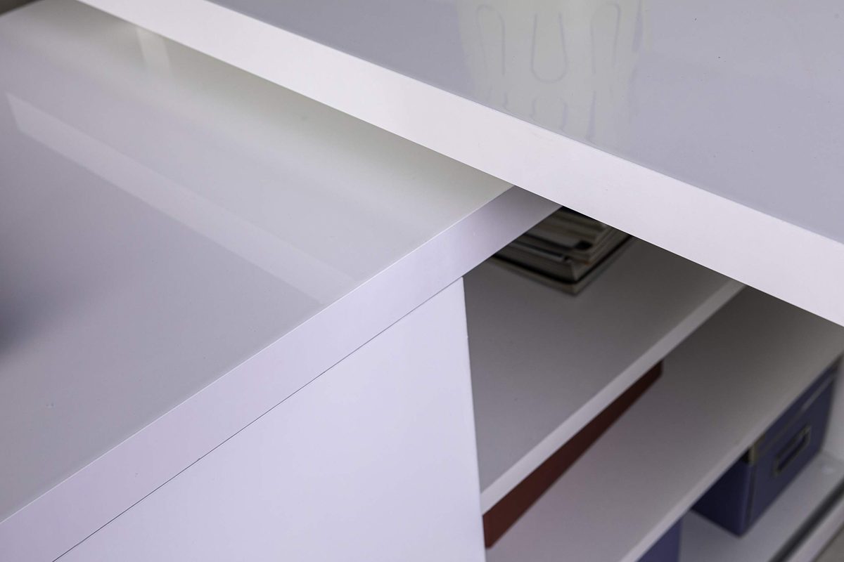 Corner desk
