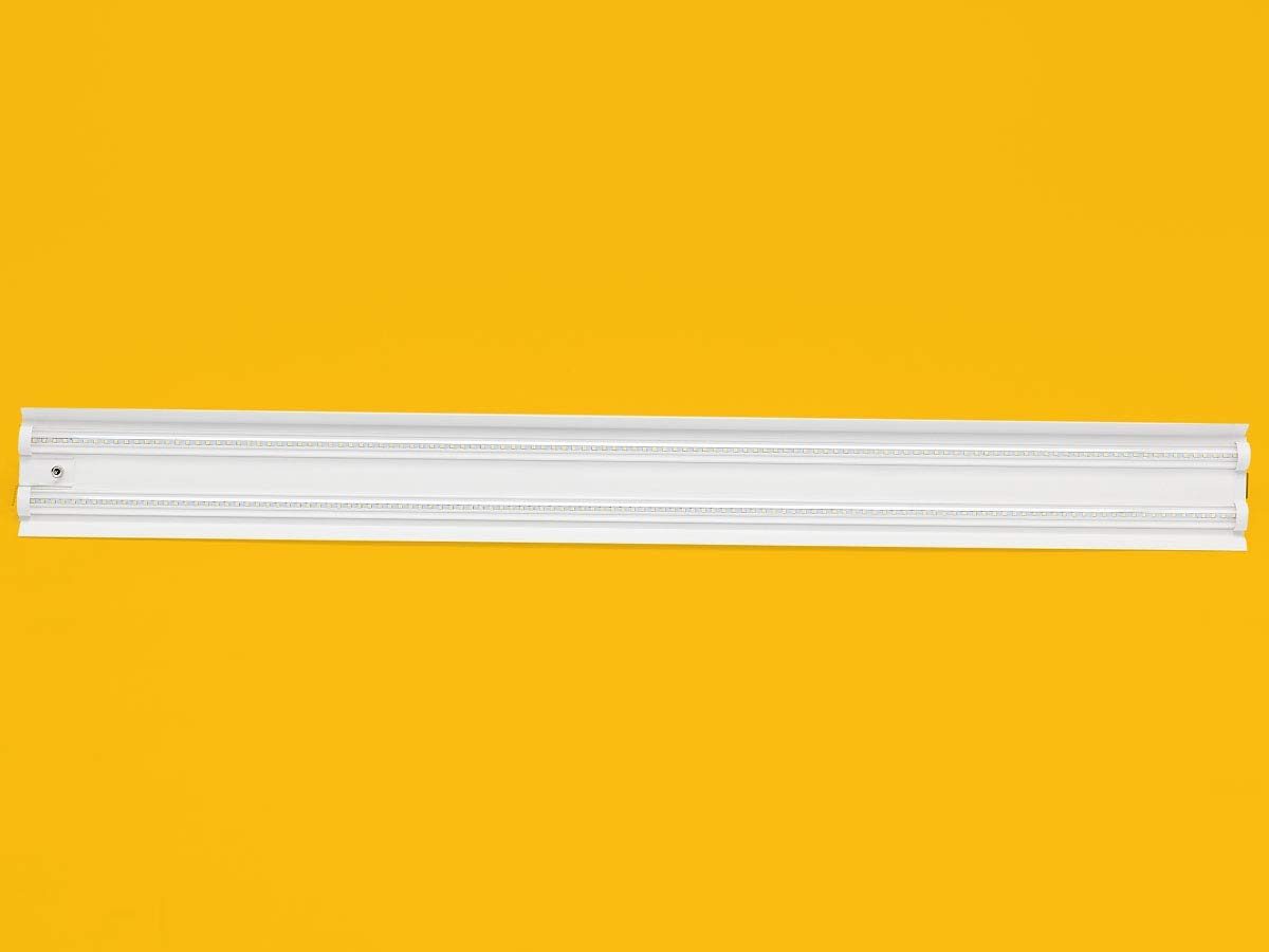 AmazonCommercial Linkable LED Utility Shop Light, 4-Foot, 4500 Lumens, 40 Watt, Energy Star and ETL Certified | Daylight, 4-Pack (Renewed)
