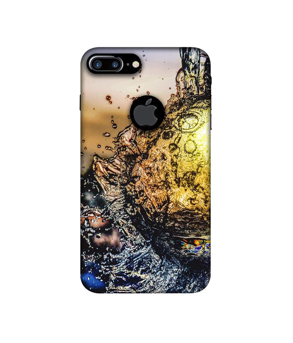Amazon Brand - Solimo Designer Water Drop Reflection 3D Printed Hard Back Case Mobile Cover for Apple iPhone 7 Plus (Logo Cut)