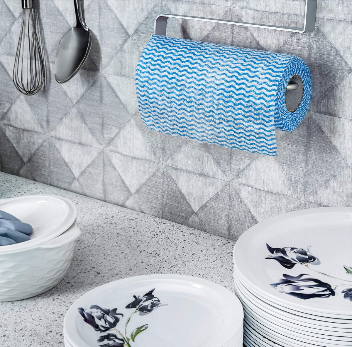 Amazon Brand - Presto! Non-Woven Kitchen Towel Roll - 80 Pulls (Blue)