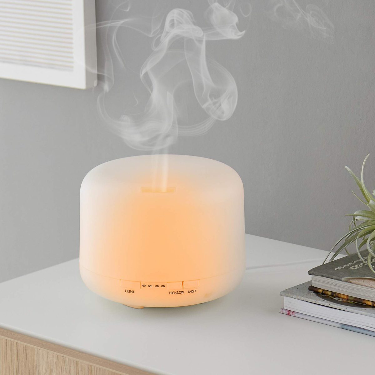 AmazonBasics Ultrasonic Aromatherapy Essential Oil Aroma Diffuser with Bluetooth Speaker and Alarm Clock EP-BRSTHBEU-1   500ml