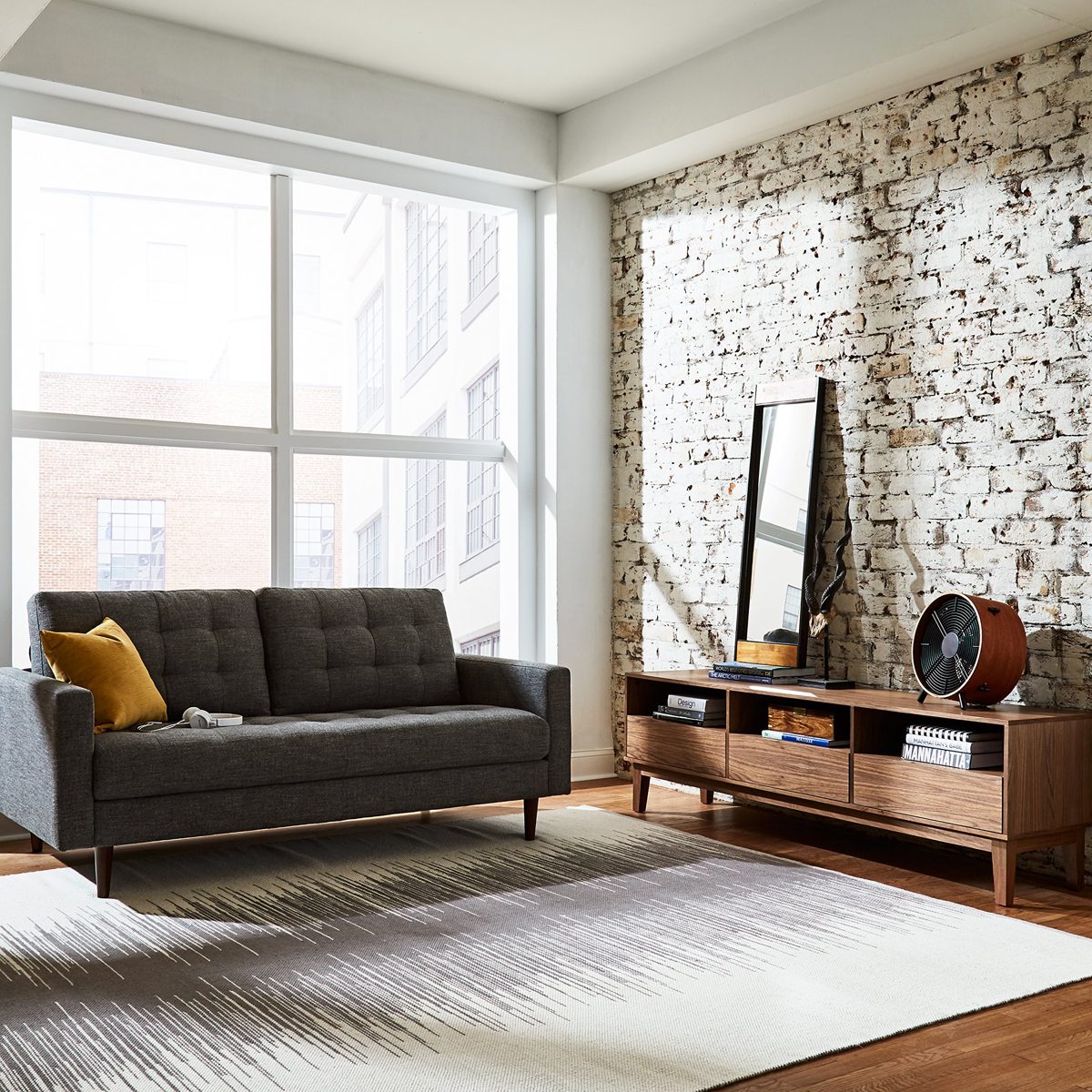 Amazon Brand – Rivet Cove Mid-Century Modern Tufted Sofa with Tapered Legs, 72"W, Dark Grey