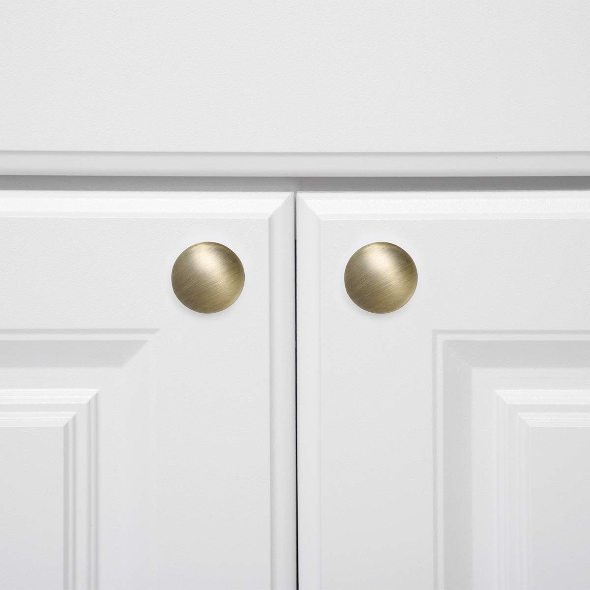 AmazonBasics Round Cabinet Knob, 1.18" Diameter, Antique Brass, 25-Pack