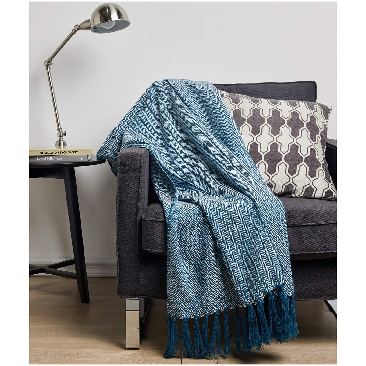 AmazonBasics Herringbone Knitted Fringed Blanket