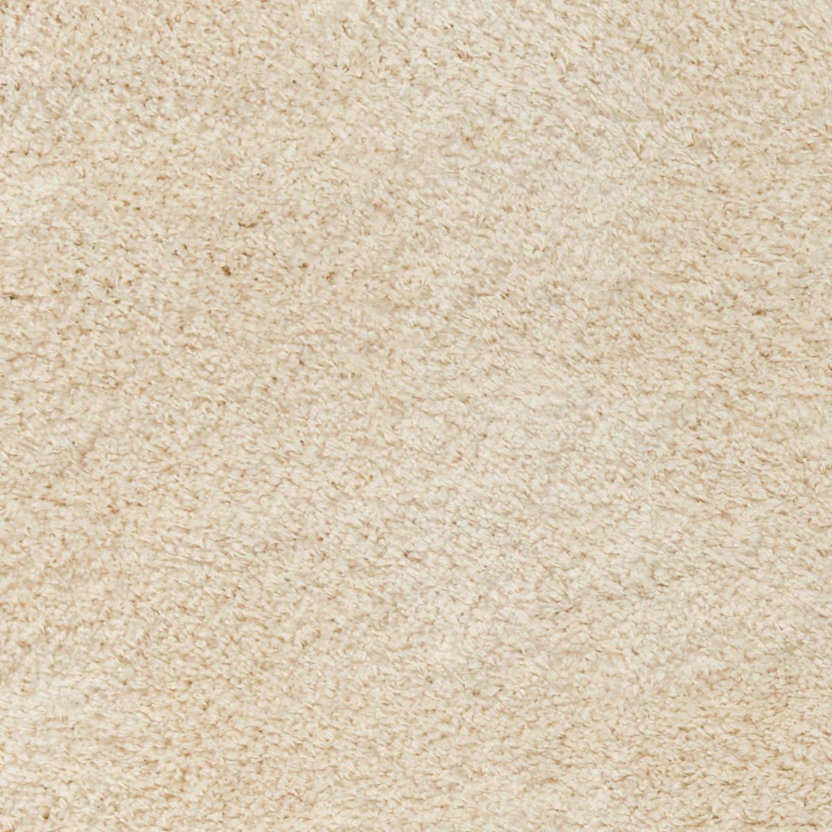 Amazon Basics Modern Plush Standard-Pile Shag Area Rug - 4x6 (3'11" x 5'3"), Ivory