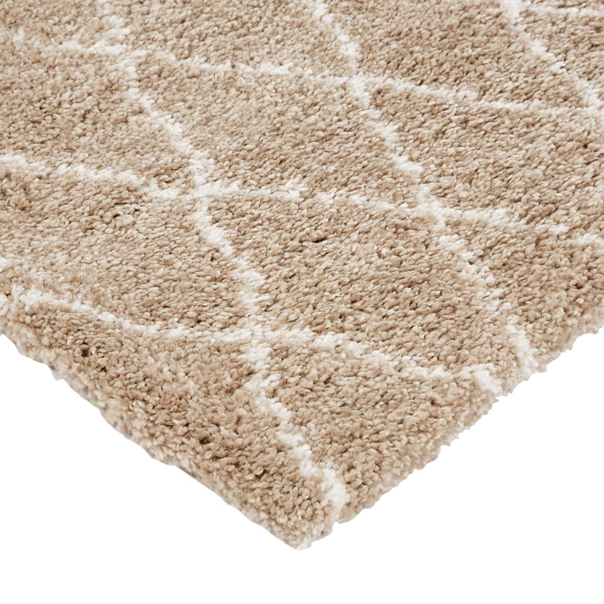Amazon Basics - 4'X6' Plush Diamond Trellis Shag Rug, Beige