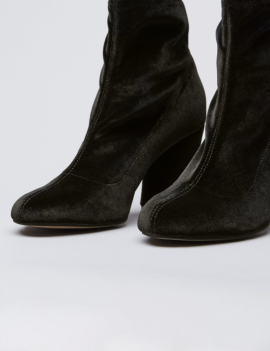 find. Women's Velvet Stretch Ankle Boots black 4.5 UK (37.5 EU)