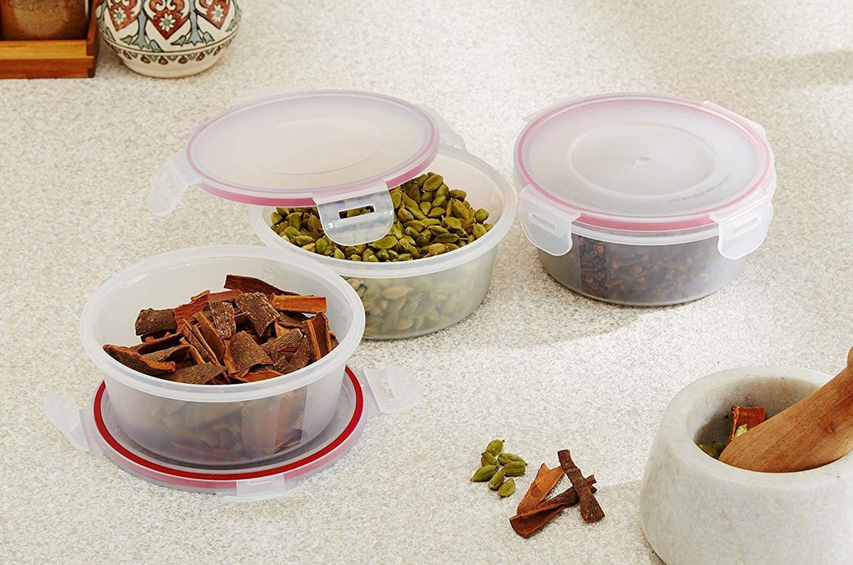 Amazon Brand - Solimo 3-Piece Airtight Plastic Kitchen Storage Container Set, 500ml, Red