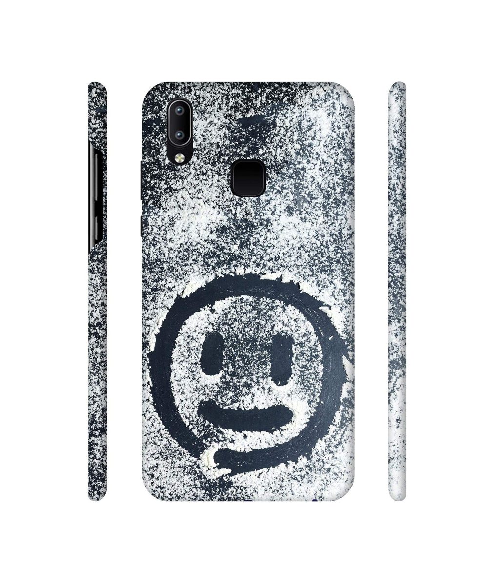 Amazon Brand - Solimo Designer White Sand 3D Printed Hard Back Case Mobile Cover for Vivo Y95