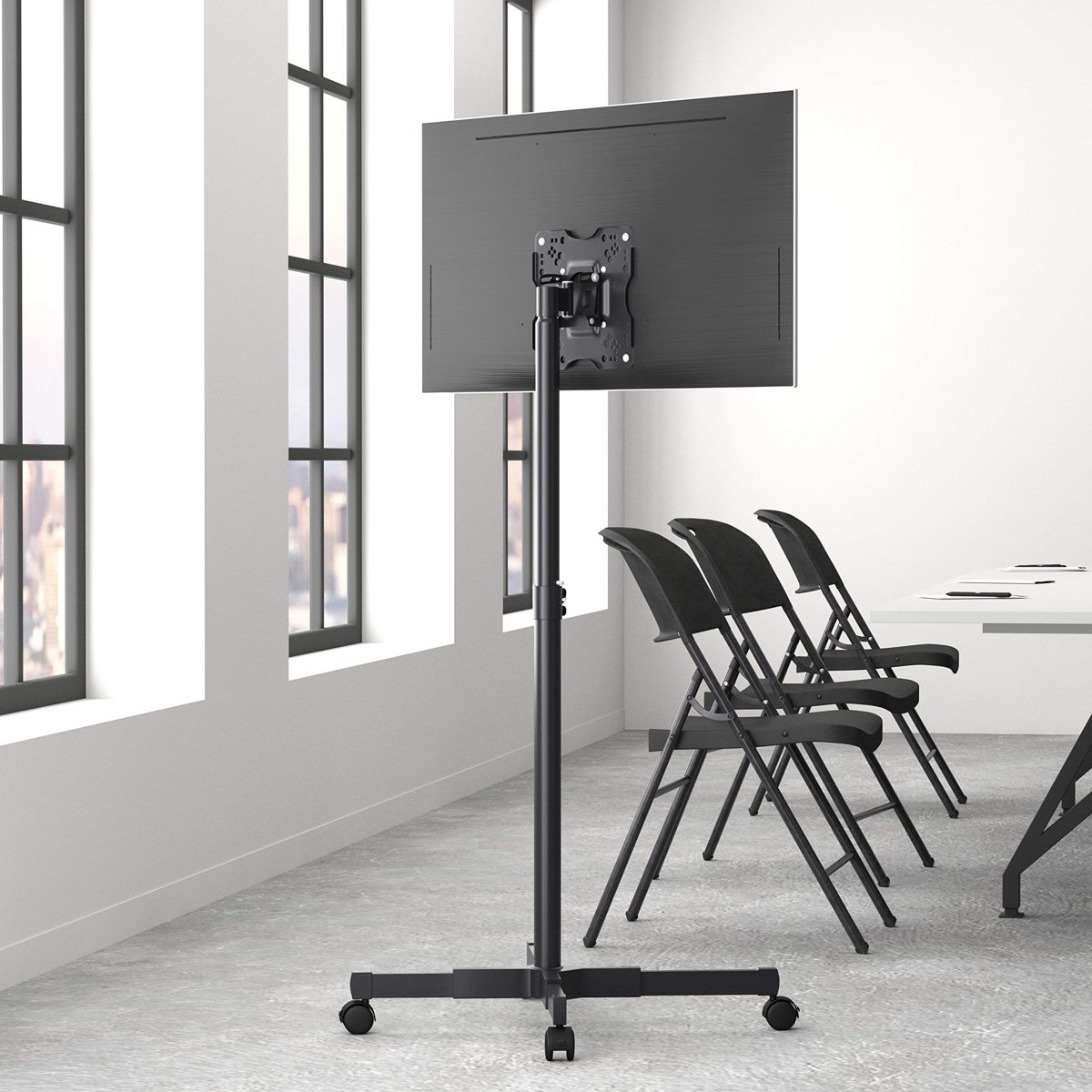 AmazonBasics TV Trolley for 24-43" TVs with Swivel Feature