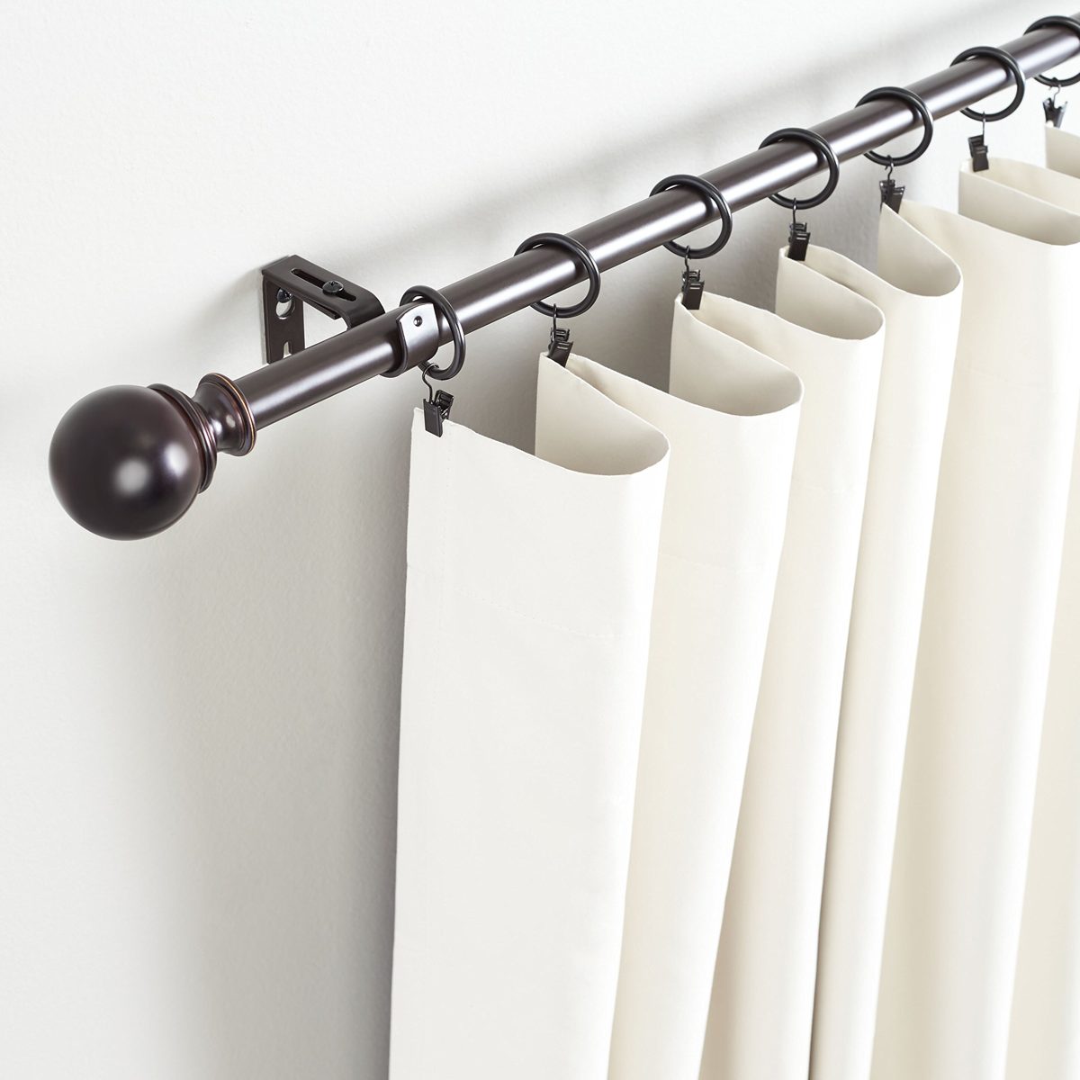 AmazonBasics 1-inch Round End Curtain Pole