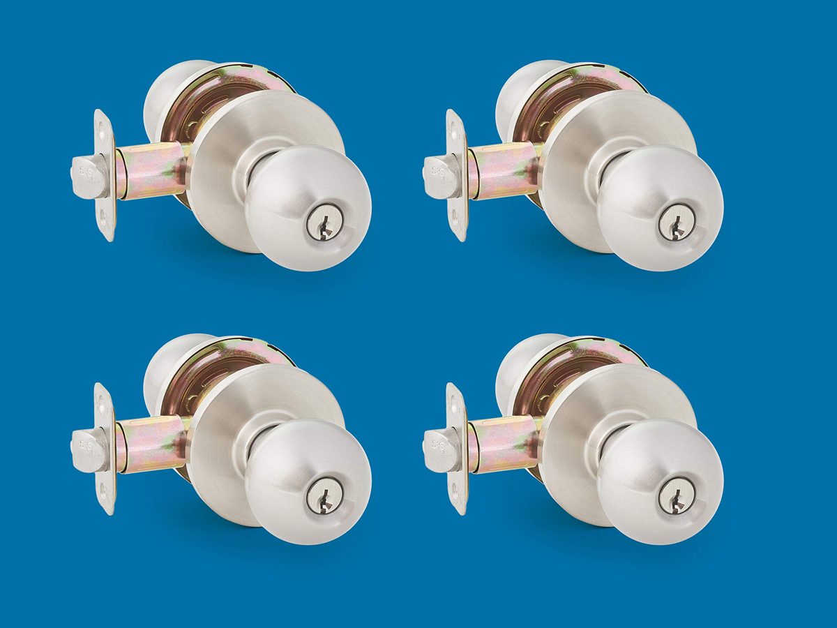 AmazonCommercial Grade 2 Entry Door Knob Handle with Cylindrical Lockset, Satin Nickel Finish, 4-Pack