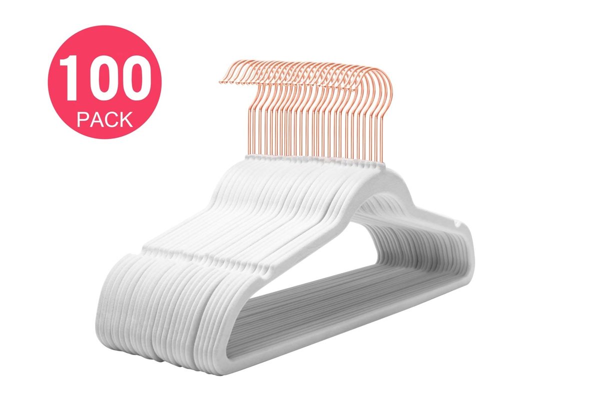 AmazonBasics Velvet Suit Hangers, 100-Pack, Ivory/Gold