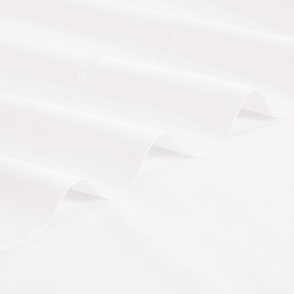 AmazonBasics Organic Percale Cotton Bed Sheet Set with Frayed Hem