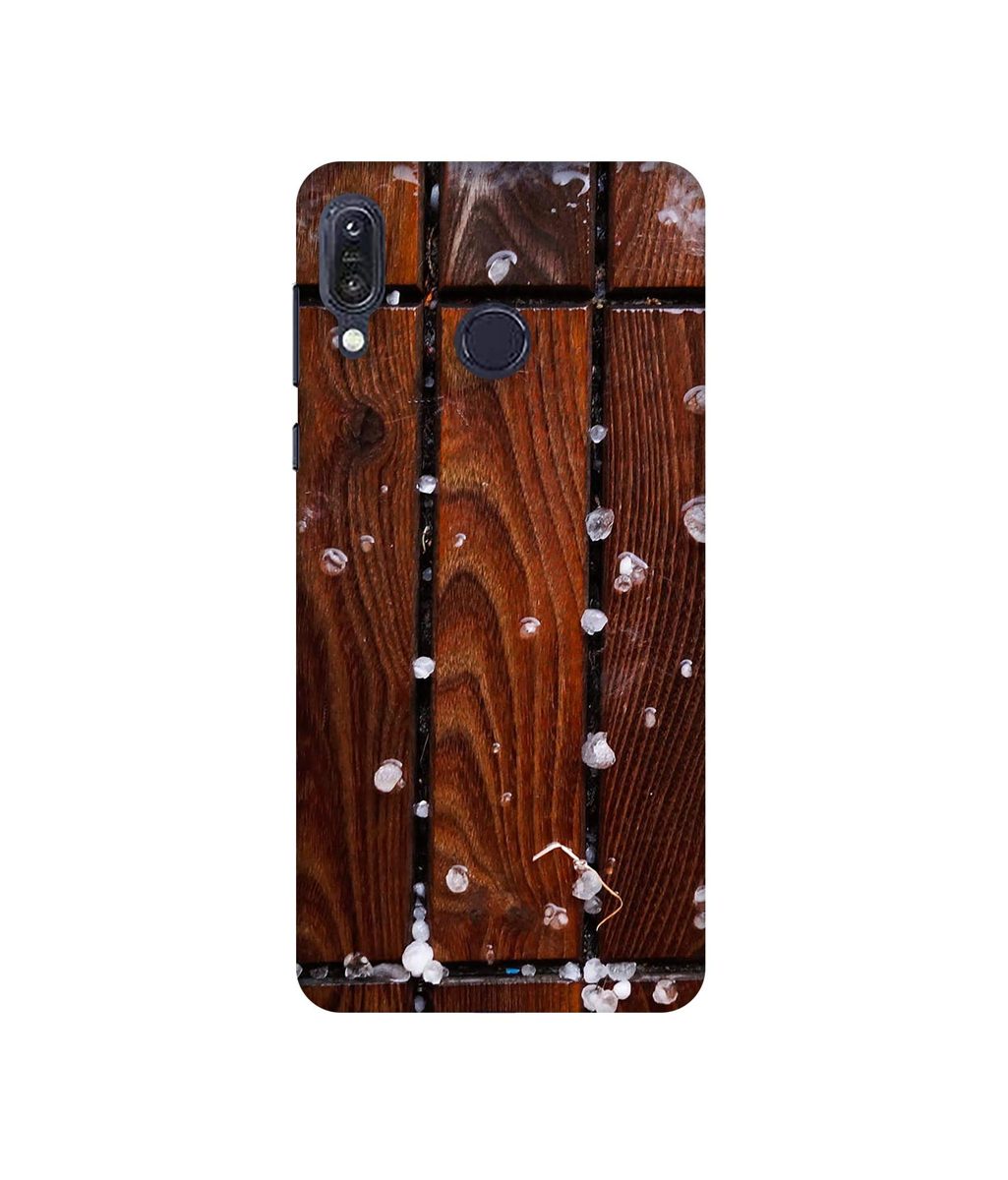 Amazon Brand - Solimo Designer Wood with Snow 3D Printed Hard Back Case Mobile Cover for Asus Zenfone Max M1 ZB555KL