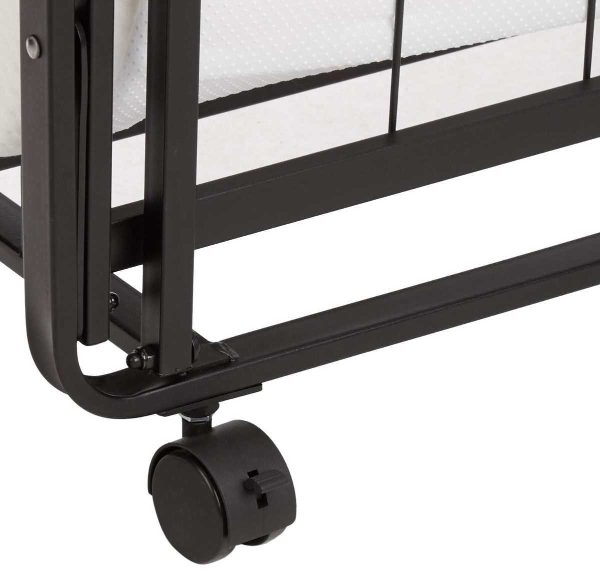Amazon Basics Rollaway Folding Guest Bed with 4-inch Memory Foam Mattress - Cot size, 75'' x 31''