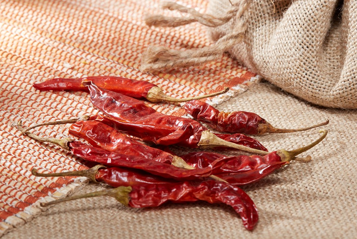 Amazon Brand - Vedaka Red Chilli (Lal Mirch), 200g