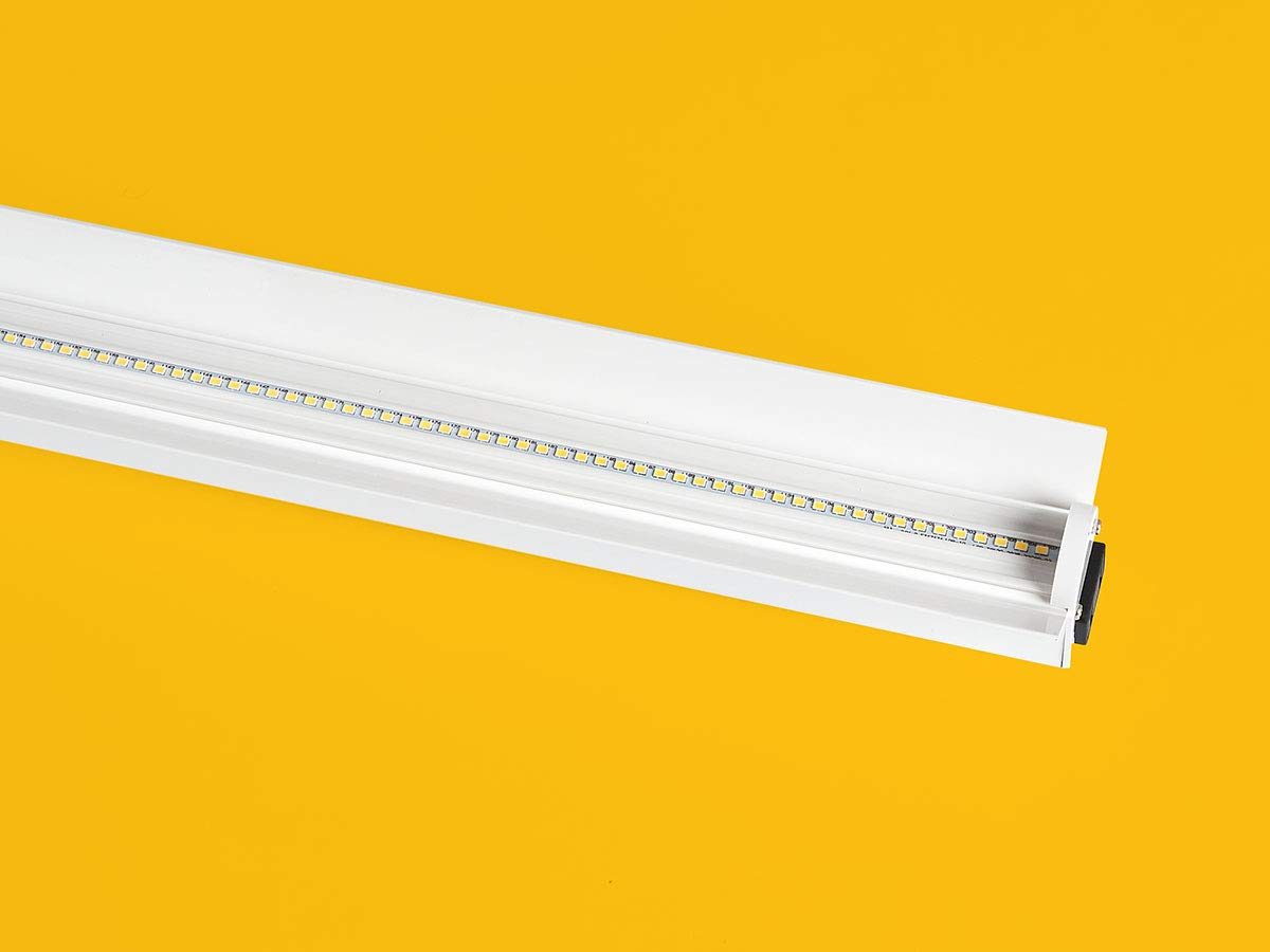 AmazonCommercial Linkable LED Utility Shop Light, 4-Foot, 3300 Lumens, 40 Watt, Energy Star and ETL Certified | Cool White, 12-Pack