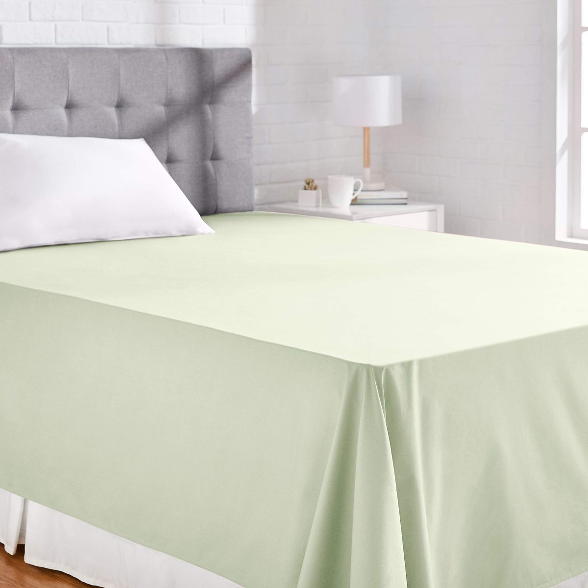 AmazonBasics Everyday 100% Cotton Flat Sheet,Green,230 x 260 cm