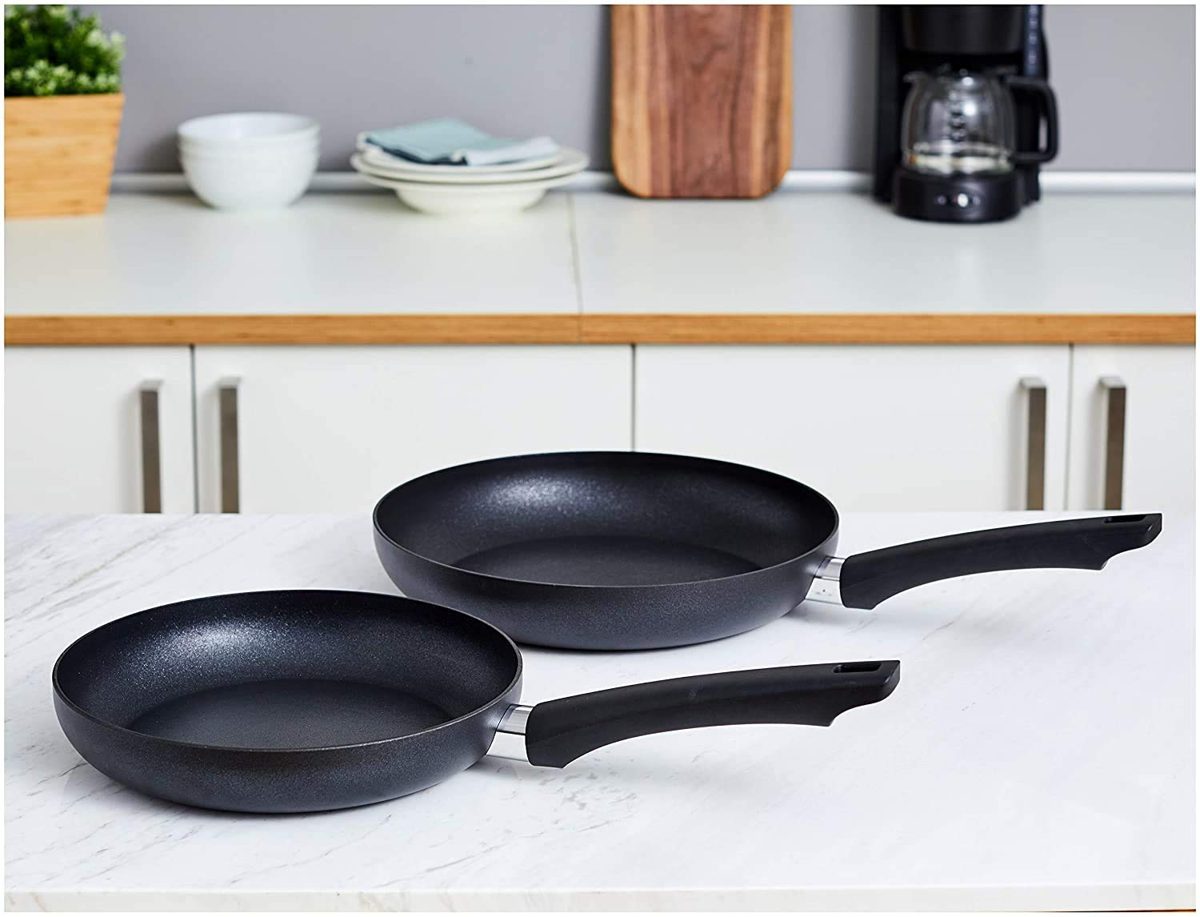 AmazonBasics Non Stick Induction Frying Pan Set, 24cm and 28cm