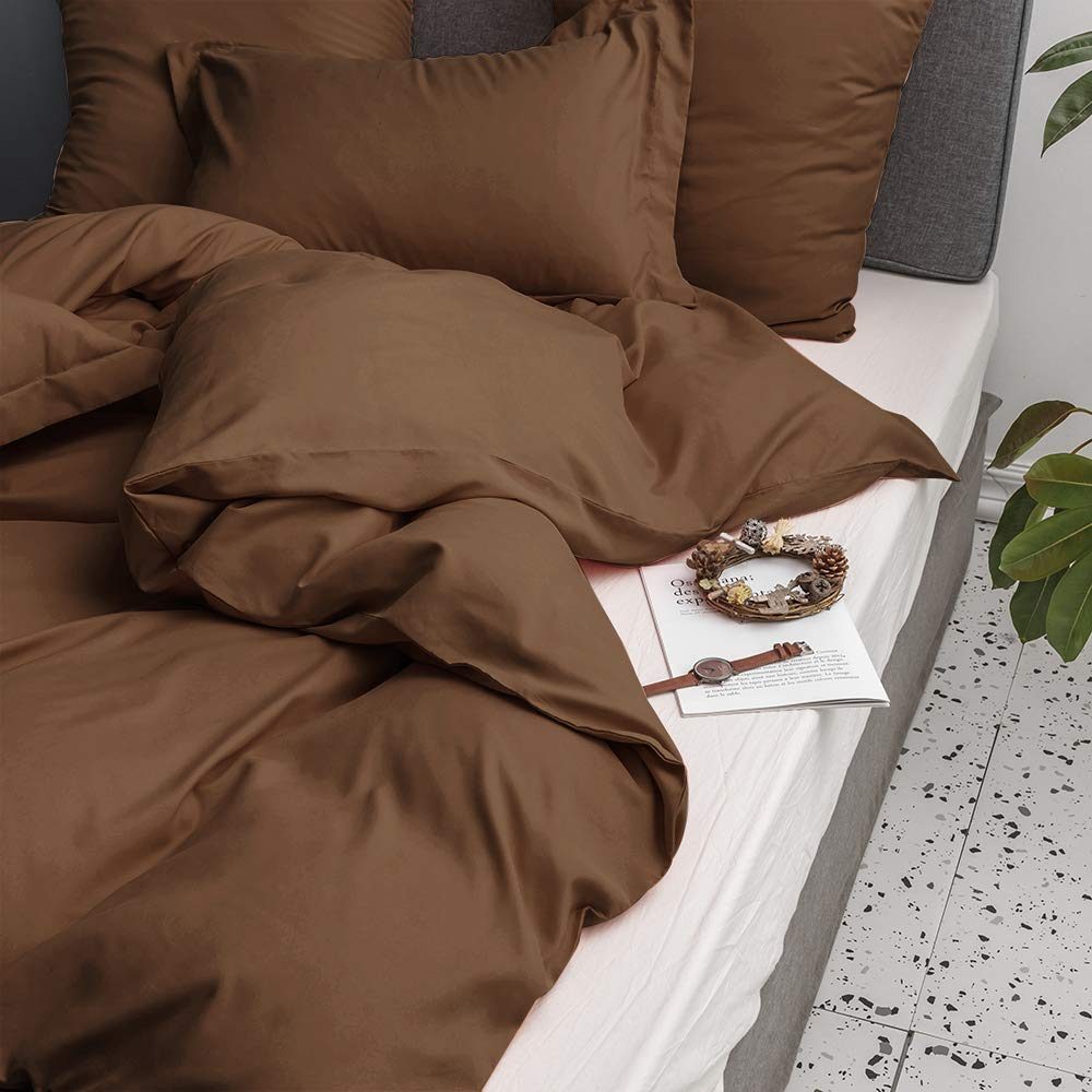 UMI. Essentials Microfiber Duvet Cover Set,Lightweight and Soft Bedding Set (8 Sizes,12 Colours)(155x220+1x80x80cm,Chocolate)