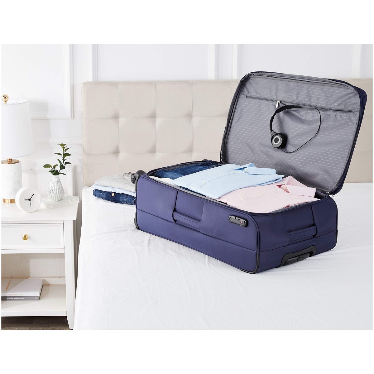 Amazon Brand - Solimo 78 cms Softsided Suitcase with Wheels and TSA Lock, Blue