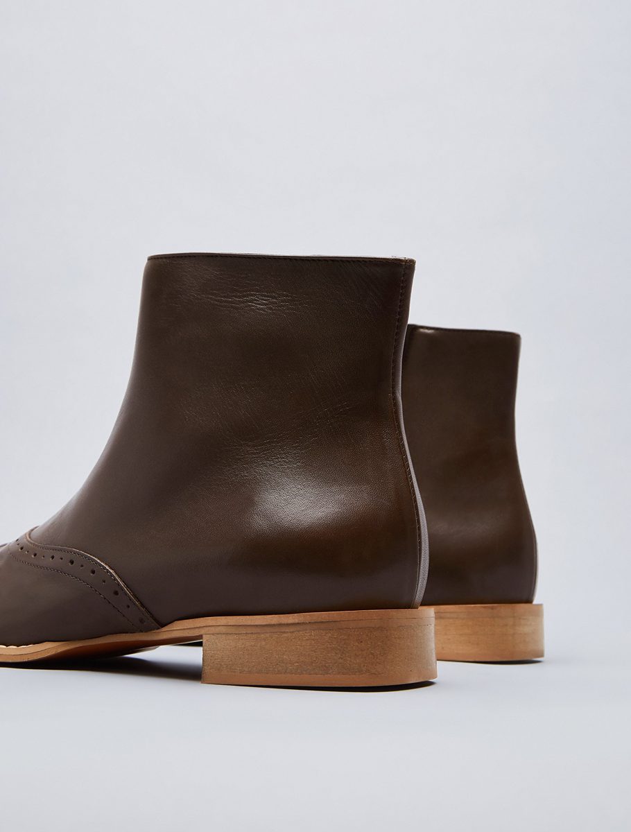 Amazon Brand - find. Women's Brogue Style Leather Ankle Boots