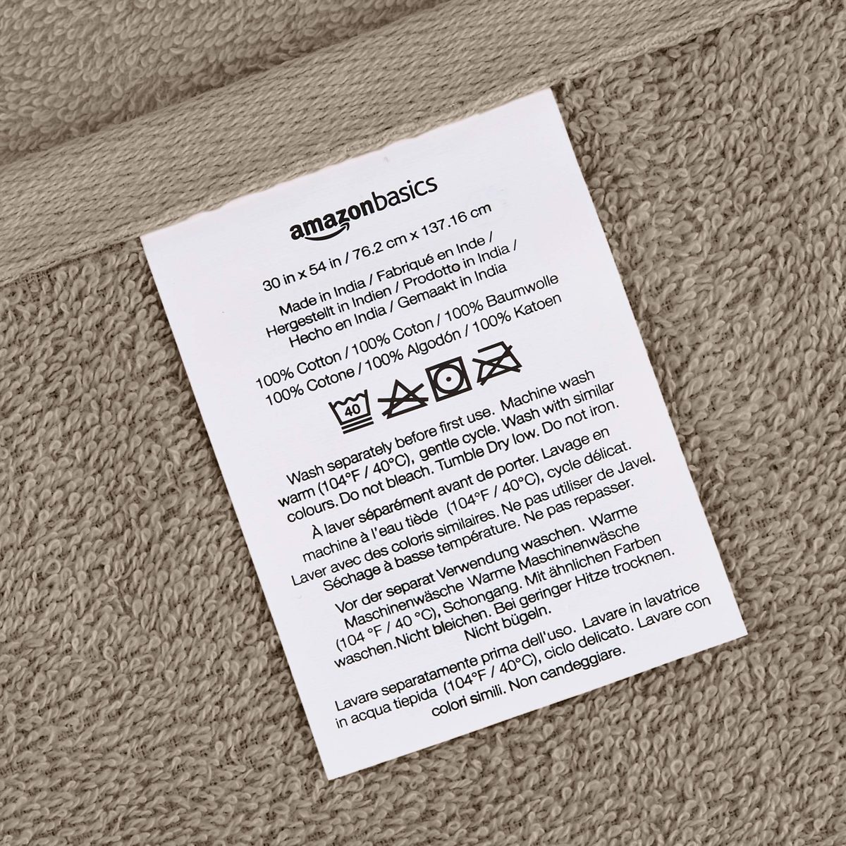 AmazonBasics Cosmetic Friendly Bath Towel 4-Pack, Cocoa Powder