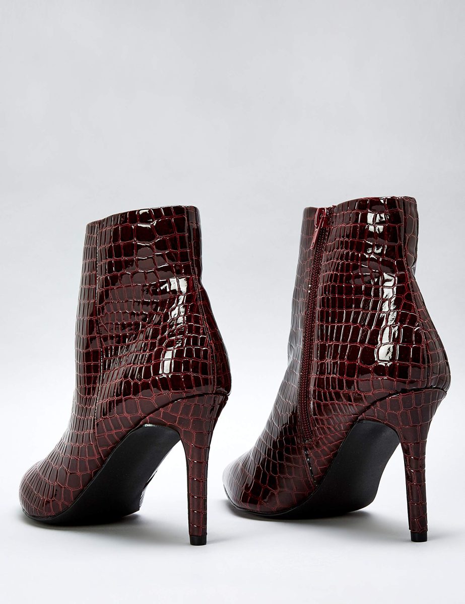 Amazon Brand: Find High Point Women's Ankle Boots