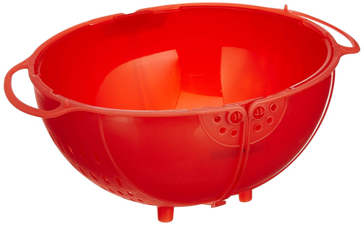 Amazon Brand - Solimo Plastic Drainer/Colander with lid (Red)