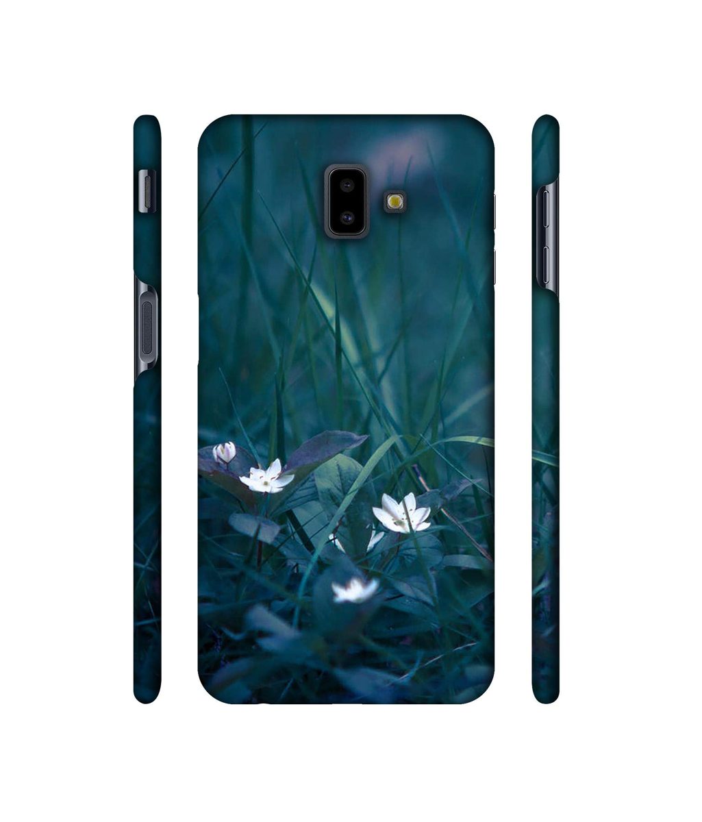 Amazon Brand - Solimo Designer White Flower 3D Printed Hard Back Case Mobile Cover for Samsung Galaxy J6 Plus