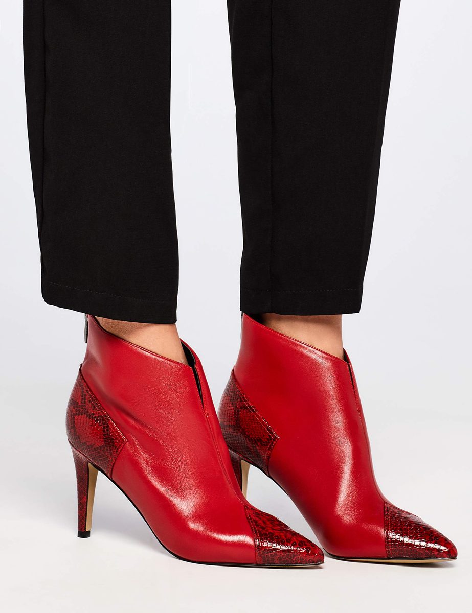 find. Women's Contrast Heel, Red, US 7.5