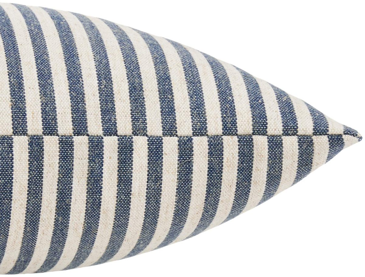 Amazon Brand – Ravenna Home Casual Striped Throw Pillow - 17 x 17 Inch, Navy