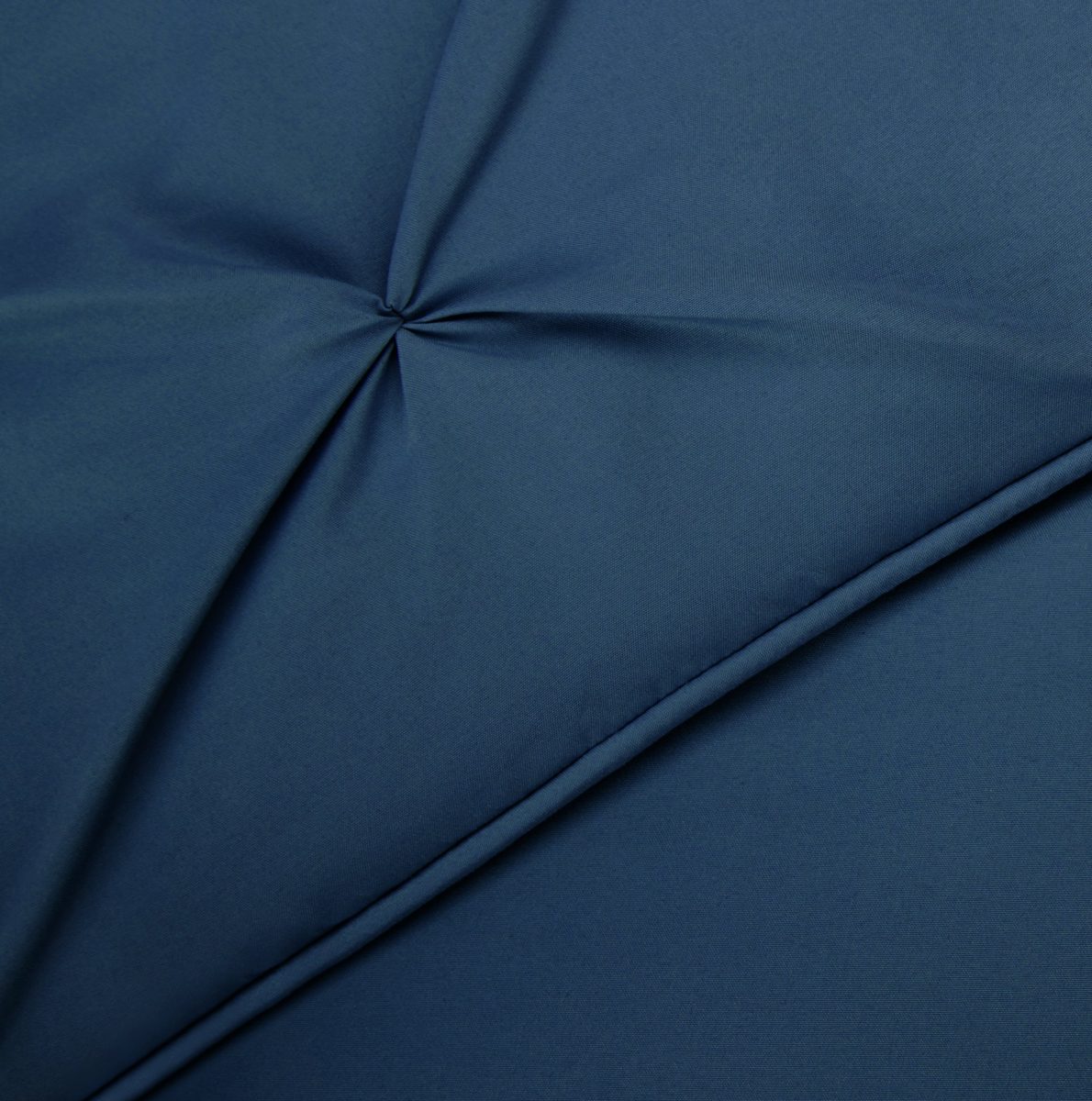 AmazonBasics Pinch Pleat Comforter Bedding Set, Full / Queen, Navy Blue