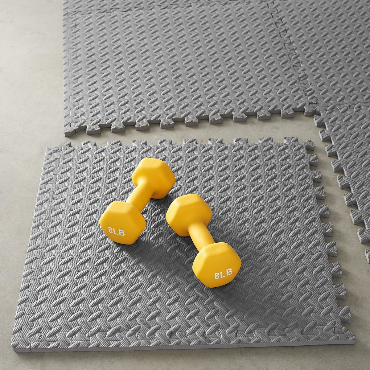 AmazonBasics Exercise Training Puzzle Mat with Foam Interlocking Tiles
