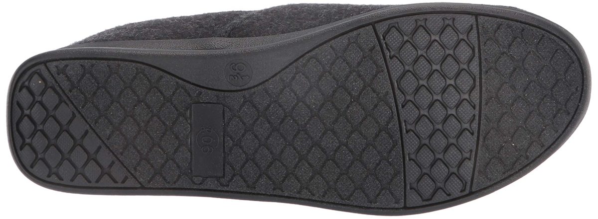 Amazon Brand - 206 Collective Women's Lana, Black Wool, 6 M US