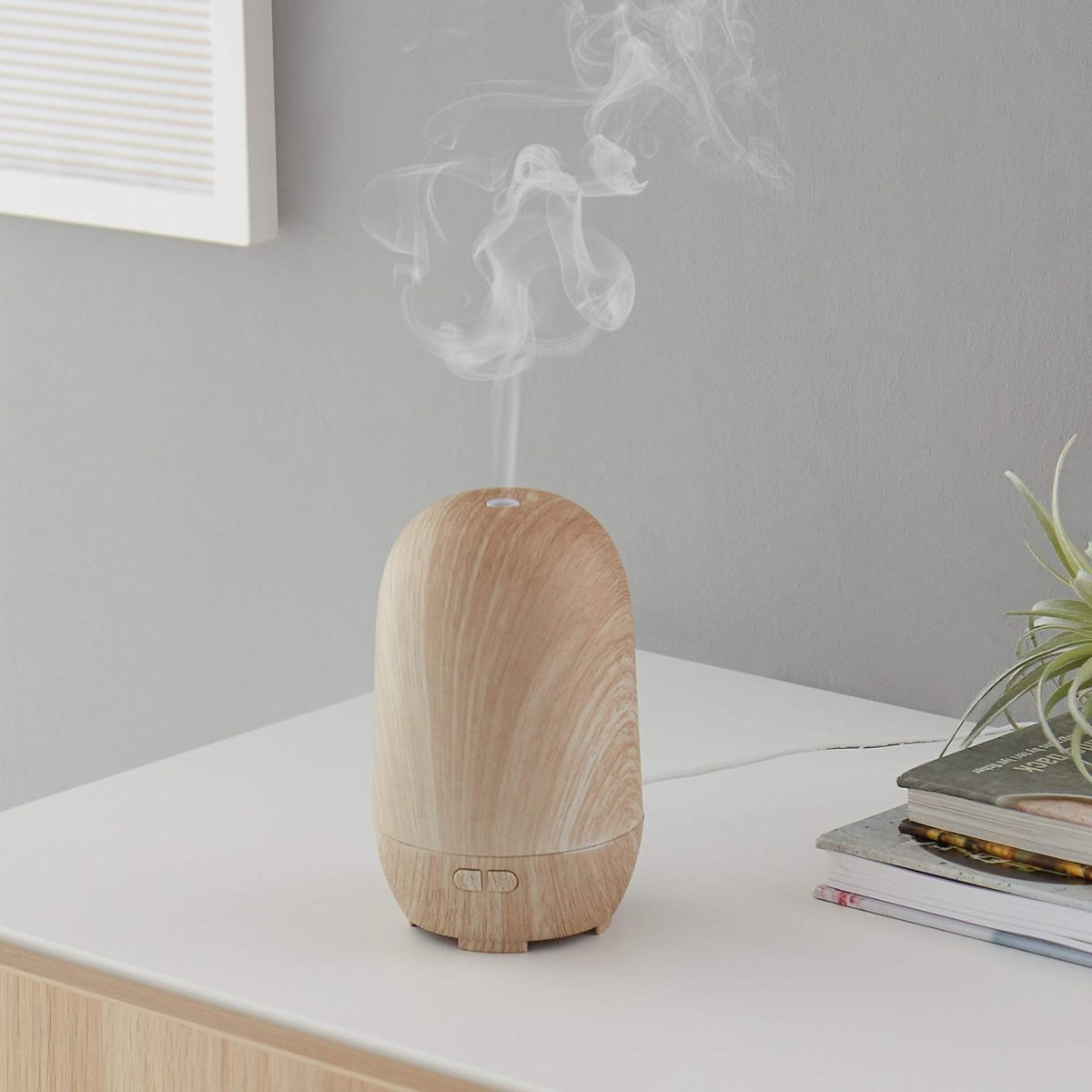 AmazonBasics 100ml Ultrasonic Aromatherapy Essential Oil Diffuser, Grey Wood Grain Finish