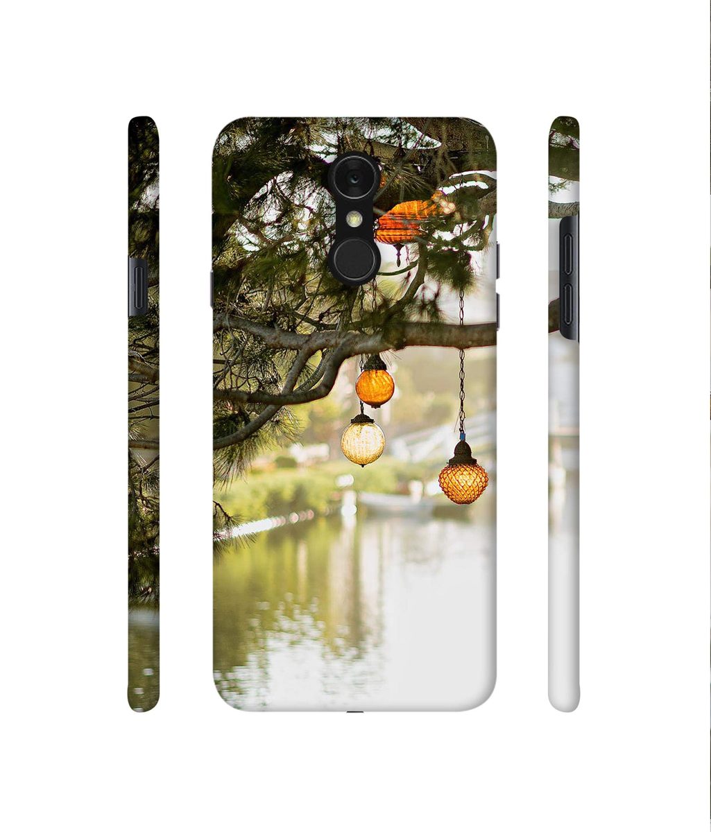 Amazon Brand - Solimo Designer Hanging Lights 3D Printed Hard Back Case Mobile Cover for LG Q7