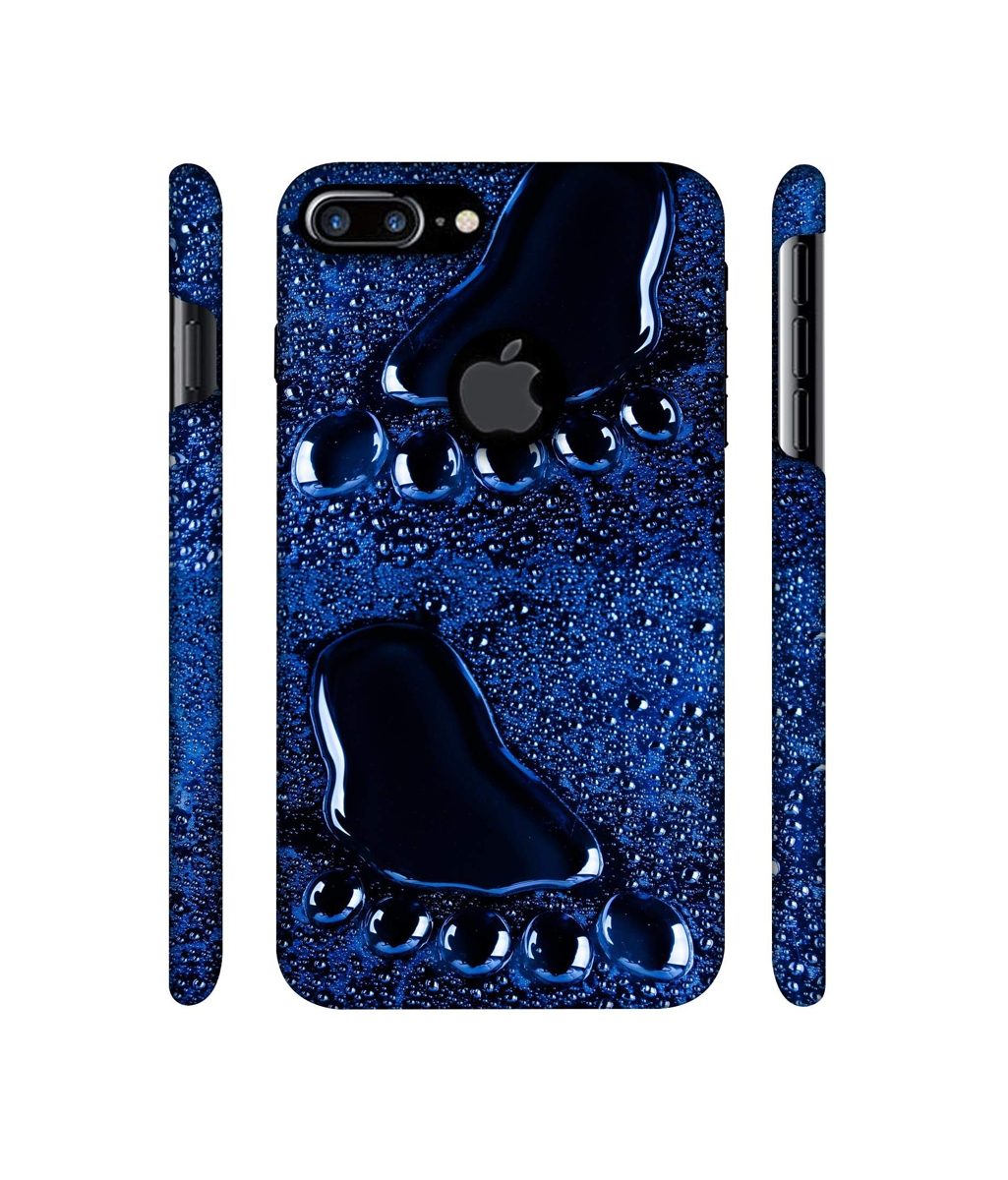 Amazon Brand - Solimo Designer Foot Impression 3D Printed Hard Back Case Mobile Cover for Apple iPhone 7 Plus (Logo Cut)
