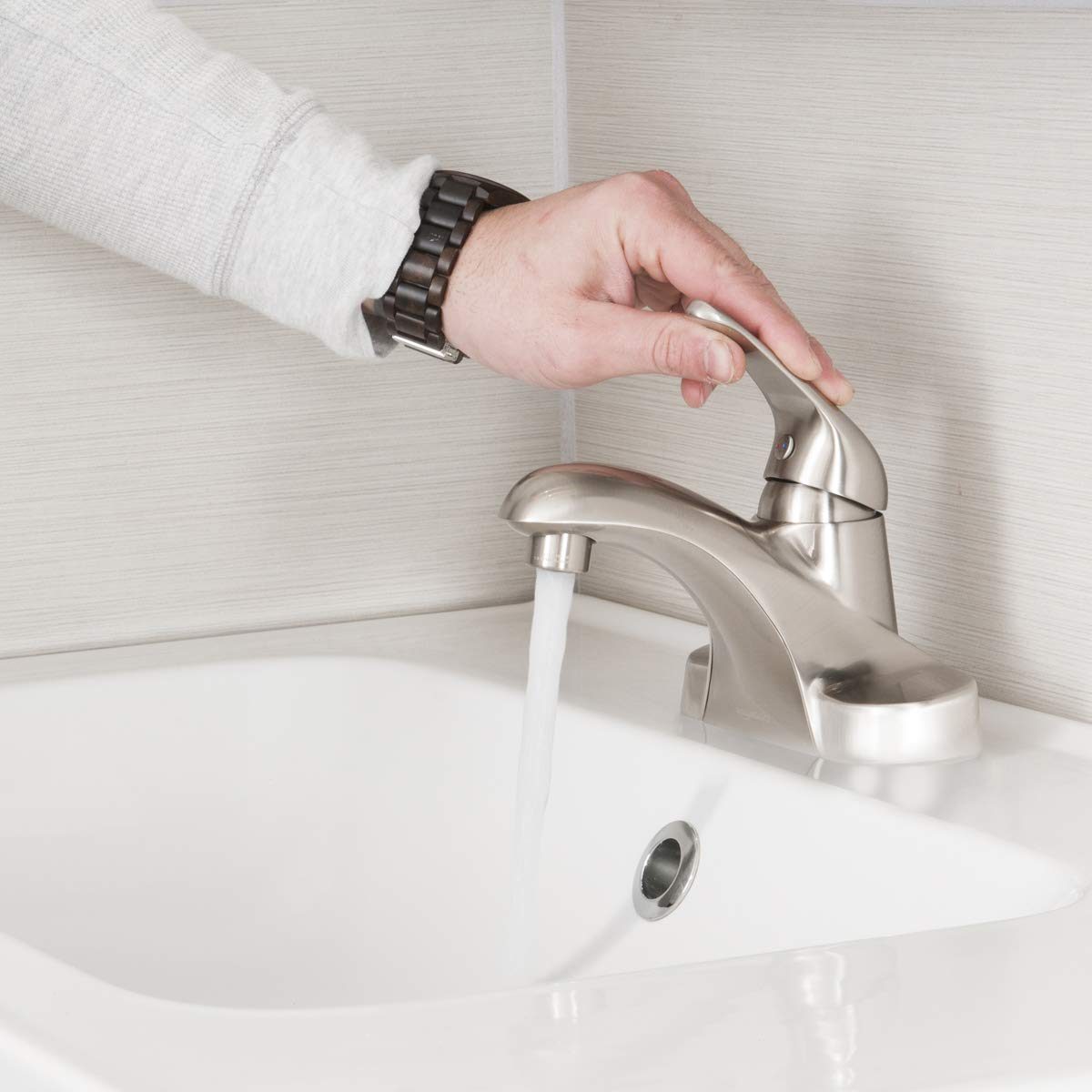 AmazonBasics AB-BF605-SN Basin Faucet-4-Inch, Satin Nickel