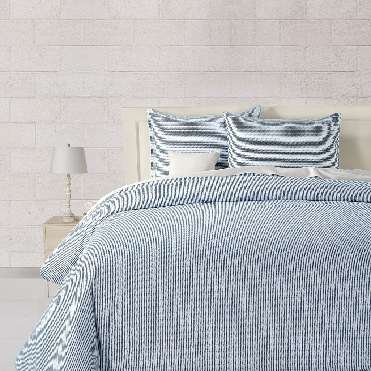 AmazonBasics Brushed Percale Cotton Sheet Set, Sketched Stripe