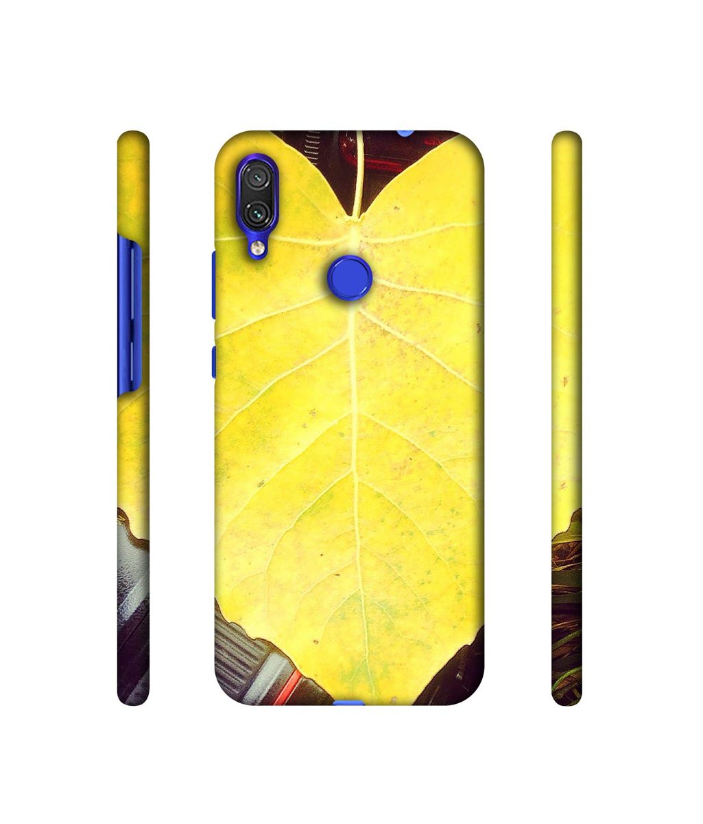 Amazon Brand - Solimo Designer Yellow Leaf 3D Printed Hard Back Case Mobile Cover for Xiaomi Redmi Note 7 Pro