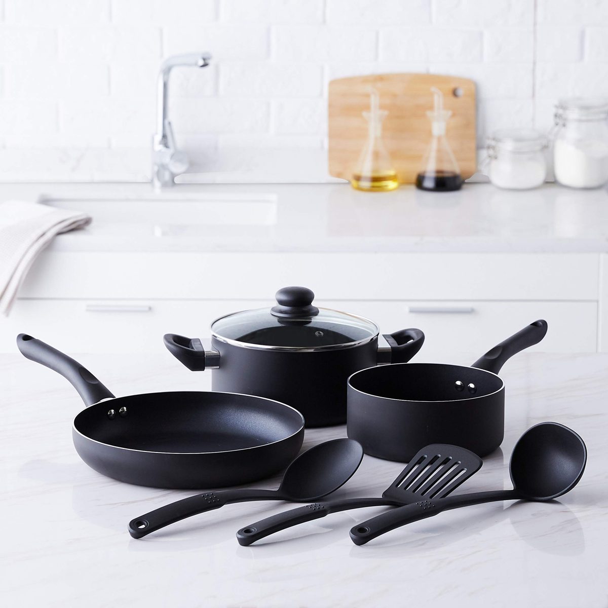 AmazonBasics - 6 Piece Non-Stick Cookware Set (without Induction Base)