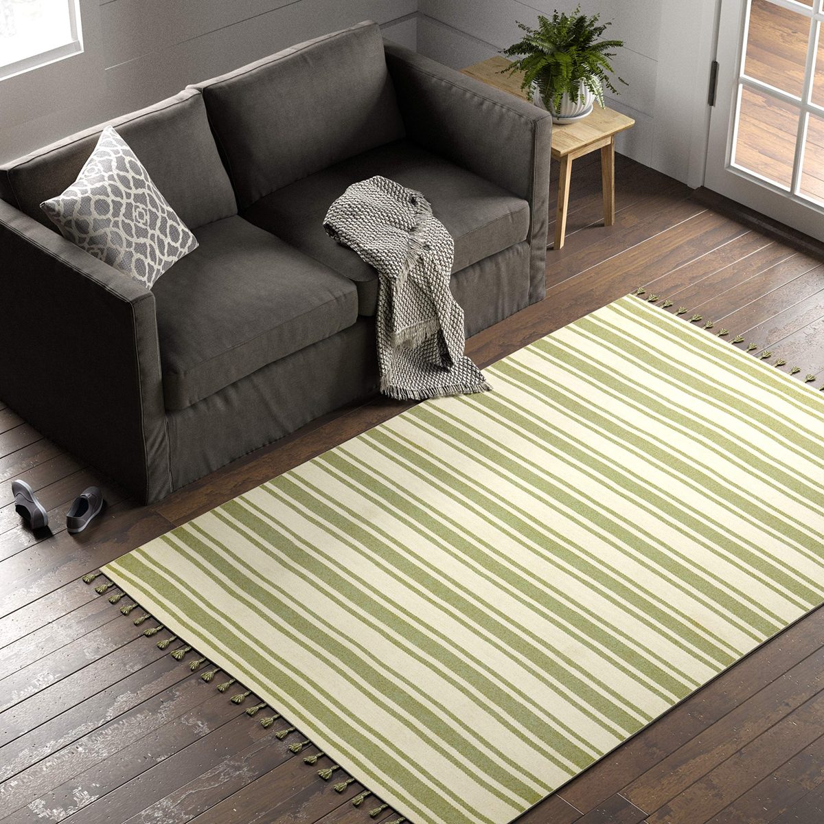 Amazon Brand – Stone & Beam Los Altos Striped Dhurrie Farmhouse Area Rug, 5' x 7' 6", Green and Ivory