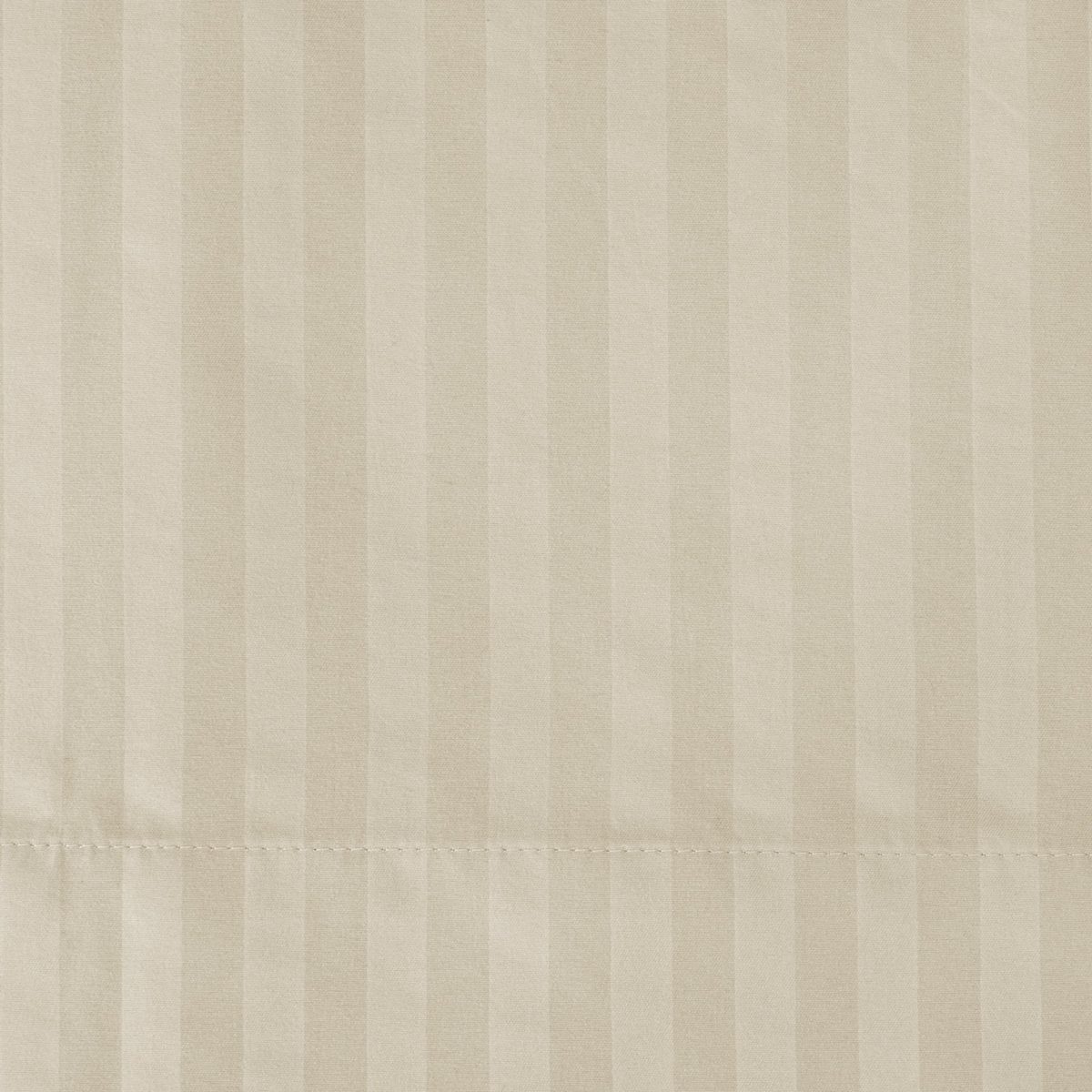 AmazonBasics Luxury Microfibre Stripe Flat Sheet, 280 x 320 + 10 cm