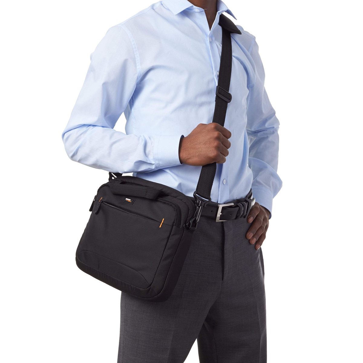 (Renewed) AmazonBasics 11.6-inch Laptop and Tablet Bag