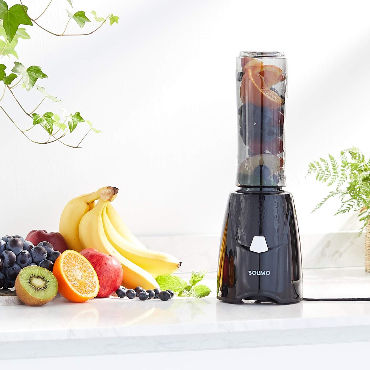 Amazon Brand - Solimo Personal Blender (450 W) with two 600 ml portable jars